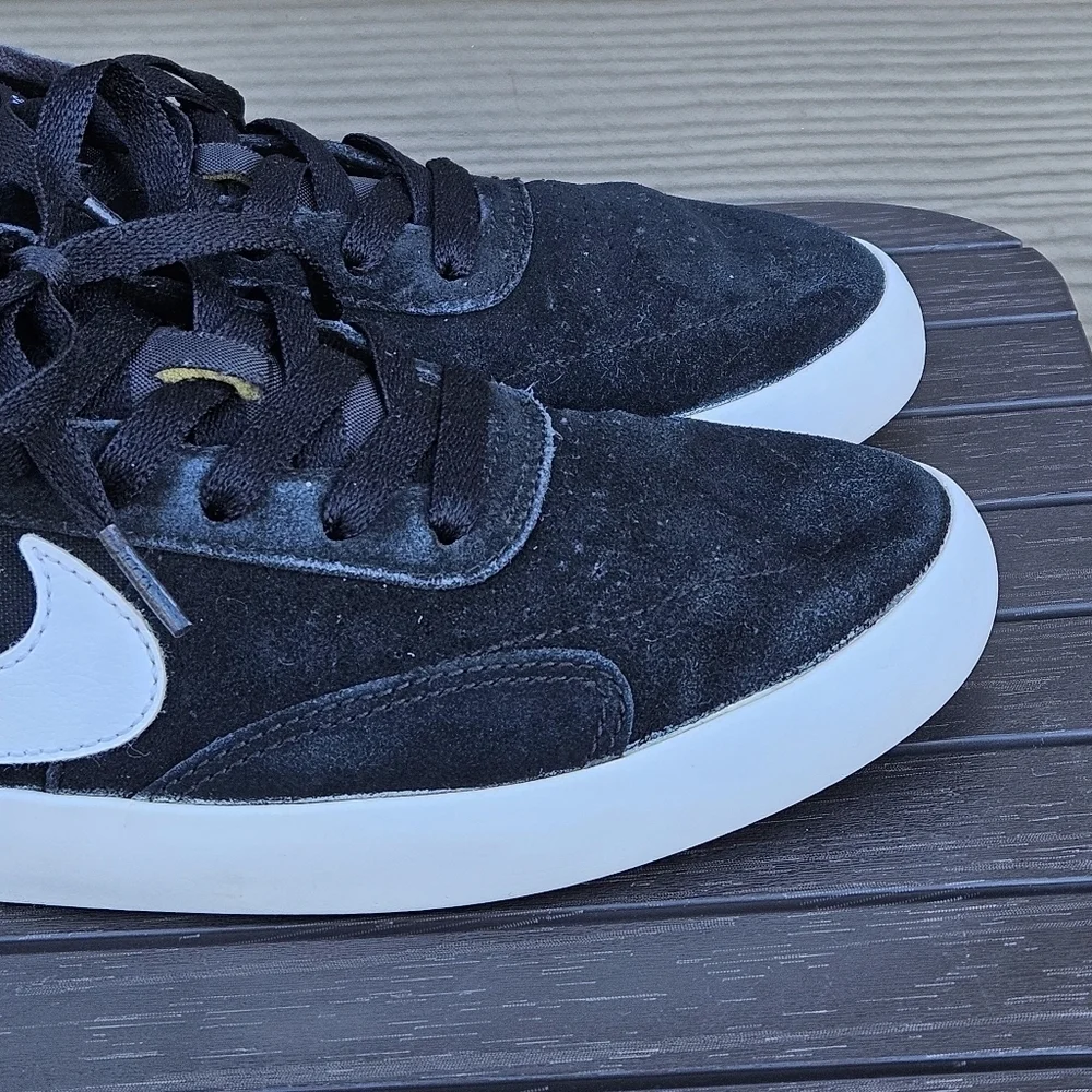 Nike SB Heritage Vulc Black White Skate Sneaker Shoes CD5010-003 Men's Size 9.5